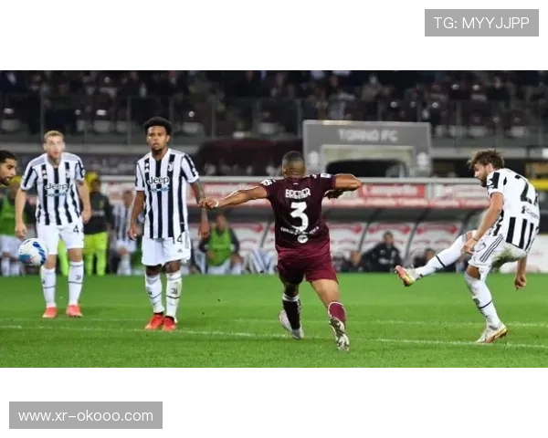 “孔帕尼:轮换策略为欧冠蓄力,凯恩状态至关重要”